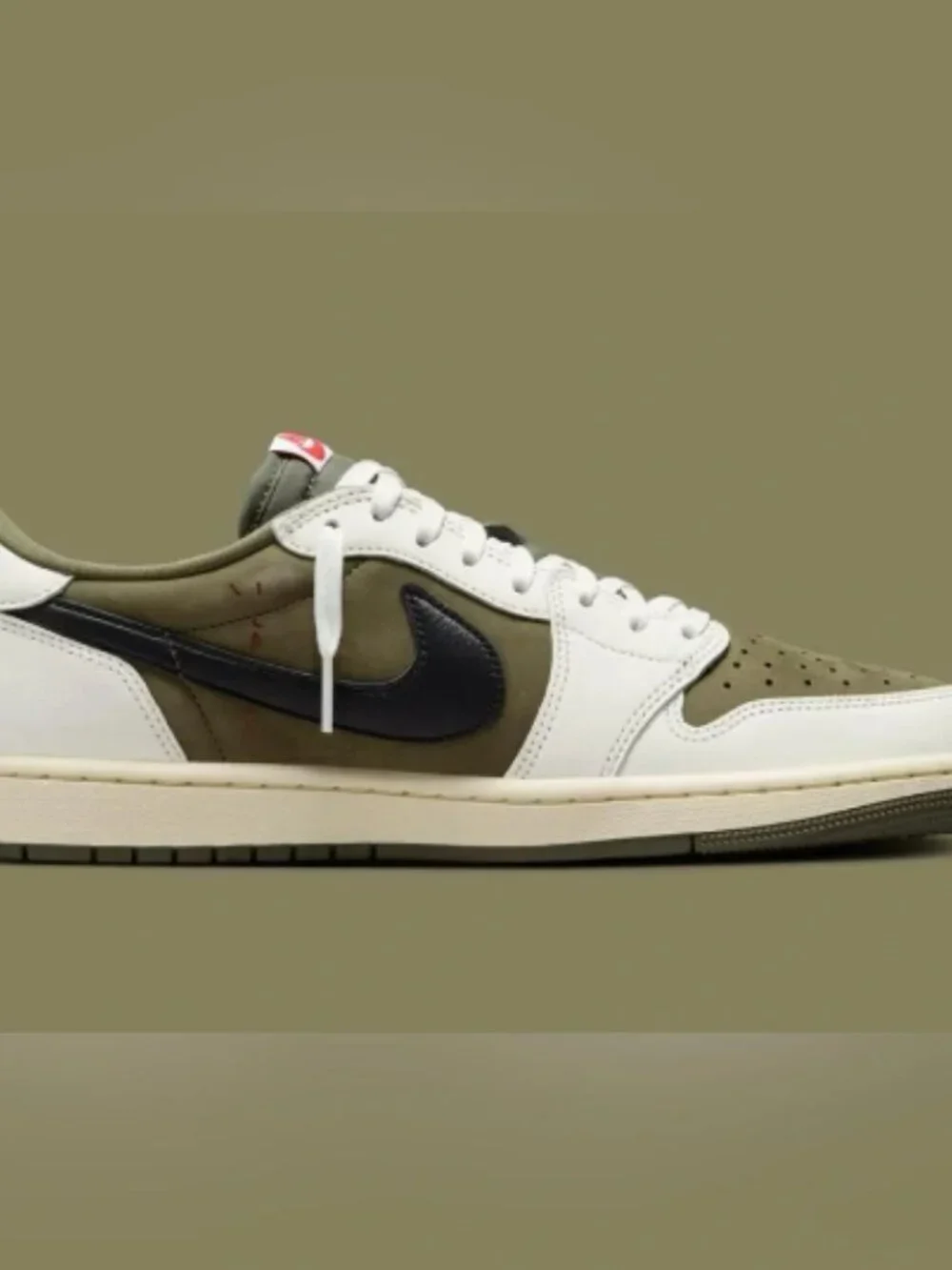 Travis Scott x Air Jordan 1 Low OG “Medium Olive”